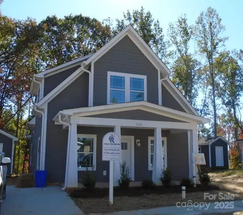 559 Geneva Cir, Gastonia, NC 28056