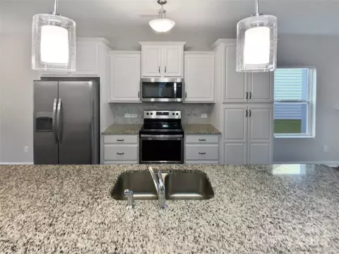 Kitchen - 22433 Gateway Dr, Lancaster, SC 29720 photo 2 of 2