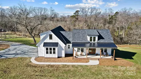 535 Grampian Rd, Mount Ulla, NC 28125 photo 2