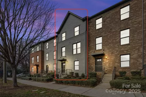 1554 Kee Ct, Charlotte, NC 28203