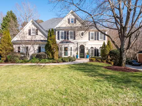 7704 Seton House Ln, Charlotte, NC 28277