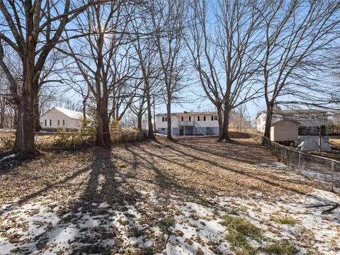 Exterior - 165 Sunset St, Spindale, NC 28160 photo 3 of 4