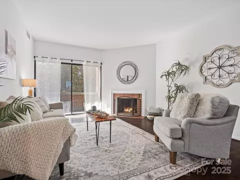 224 N Poplar 22 St #22, Charlotte, NC 28202