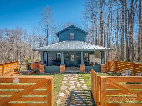 Patterson Street, Saluda, NC 28773