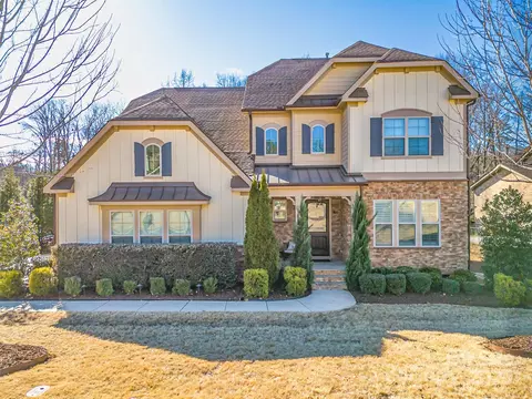 680 Chase Ct, Fort Mill, SC 29708