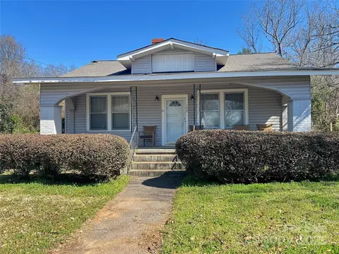 102 Frazier St, Winnsboro, SC 29180