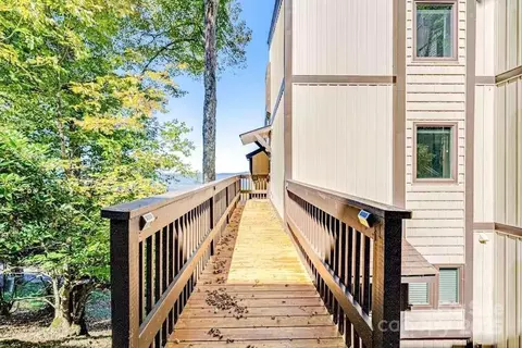 220 Northridge Rd, Beech Mountain, NC 28604