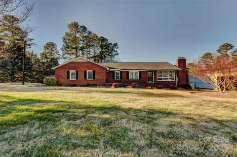 211 Roy Eaker Rd, Cherryville, NC 28021