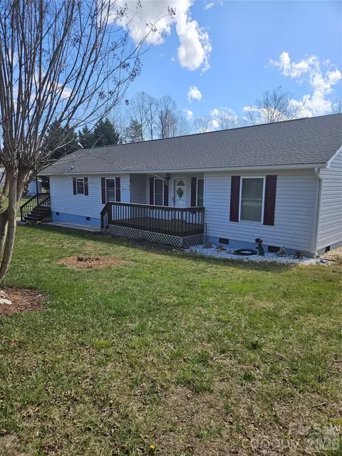 271 Stradley Mountain Rd, Asheville, NC 28806