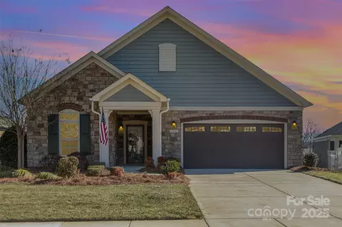 1608 Traditions Ct, Waxhaw, NC 28173