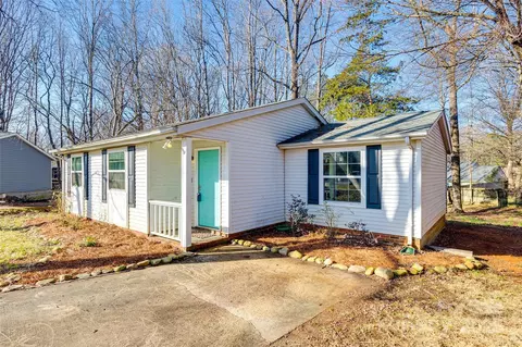 4901 Smokehollow Rd, Charlotte, NC 28227