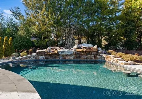 Exterior - 13505 Evening Primrose Dr, Davidson, NC 28036 photo 8 of 12