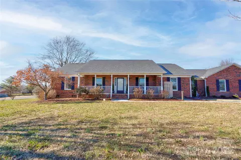 116 Country Creek Dr, Kings Mountain, NC 28086