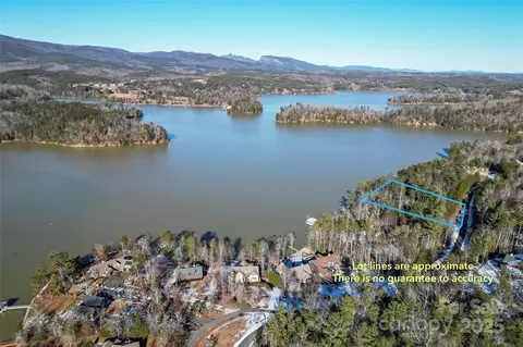 802 Harborside 88 Dr #88, Nebo, NC 28761