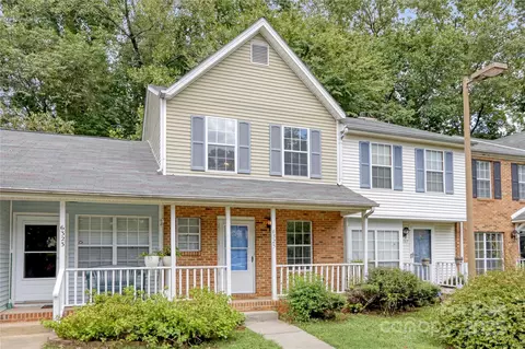 6325 Windsor Gate Ln, Charlotte, NC 28215