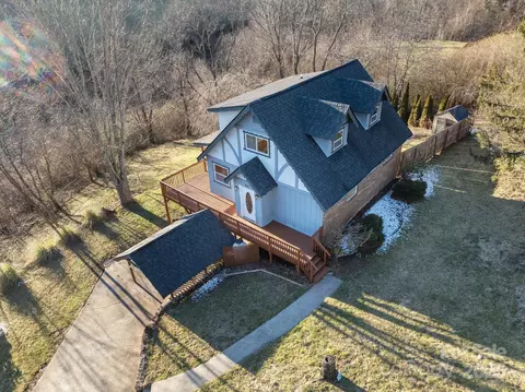 54 Dixon Ter, Candler, NC 28715
