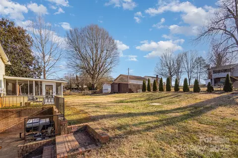Exterior - 2465 Cedar Valley Dr, Conover, NC 28613 photo 1 of 1