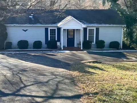 7381 Norman Dr, Sherrills Ford, NC 28673