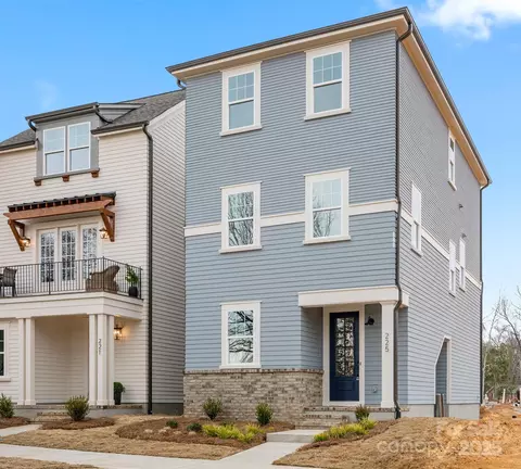 225 Davidson Gateway Dr, Davidson, NC 28036