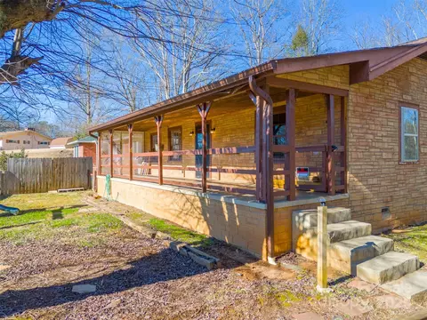 721 Arlington Ave, Bryson City, NC 28713