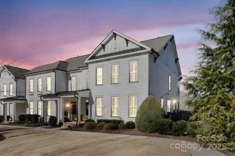 198 Singleton A Rd #A, Mooresville, NC 28117