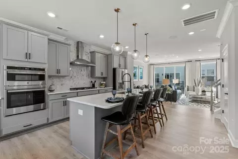 5029 Westmead Ln, Charlotte, NC 28262