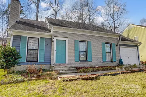 7227 Lea Wood Ln, Charlotte, NC 28227