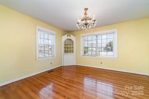 Living - 107 E Boyd St, Maiden, NC 28650 photo 4 of 7