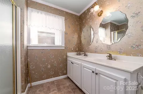 Bath - 107 E Boyd St, Maiden, NC 28650 photo 1 of 2