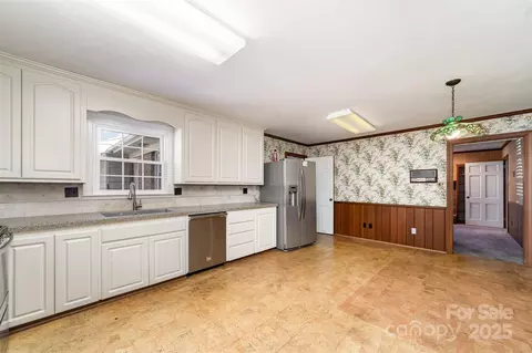 Kitchen - 107 E Boyd St, Maiden, NC 28650 photo 4 of 4