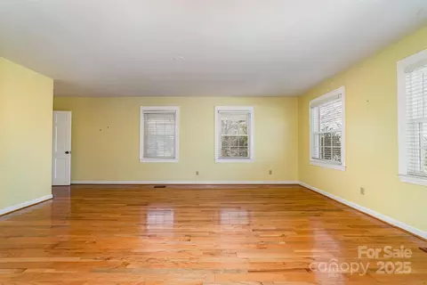 Living - 107 E Boyd St, Maiden, NC 28650 photo 1 of 7
