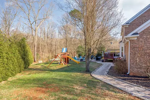 Exterior - 300 Dorsett Downs Downs, Fort Mill, SC 29708 photo 7 of 7