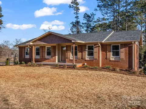 150 Crescent St, Rutherfordton, NC 28139