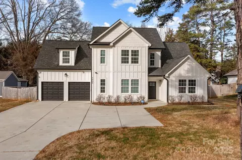 7909 Reames Rd, Charlotte, NC 28216