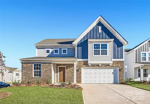1615 Cannonball Ln, Bessemer City, NC 28016