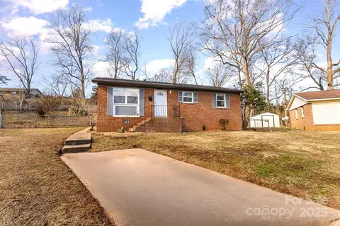 9500 Big Cone Pl, Charlotte, NC 28210