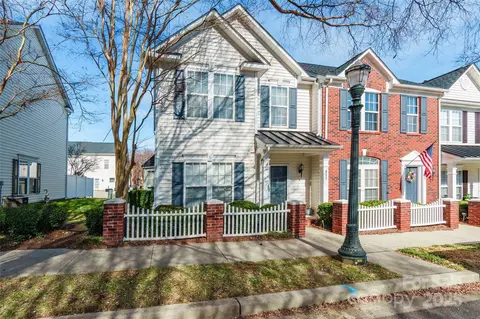 833 Dillard Rd, Rock Hill, SC 29730