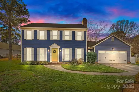 11700 Parks Farm Ln, Charlotte, NC 28277