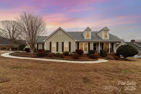 4426 Appaloosa Ln, Charlotte, NC 28215