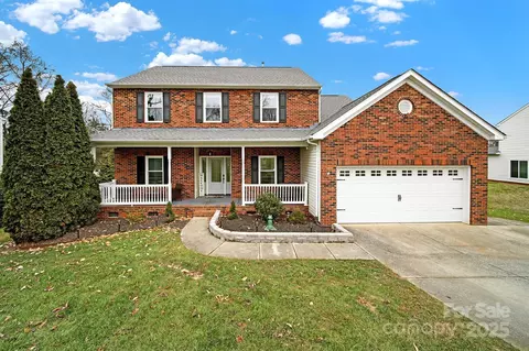 5669 Berry Ridge Dr, Harrisburg, NC 28075
