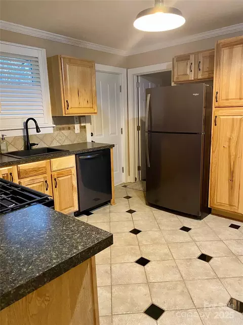 1014 Wright Sw 2 St SW #2, Lenoir, NC 28645 photo 9