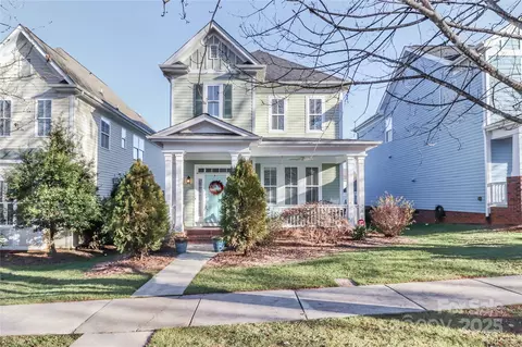 156 Water Oak Dr, Mooresville, NC 28117