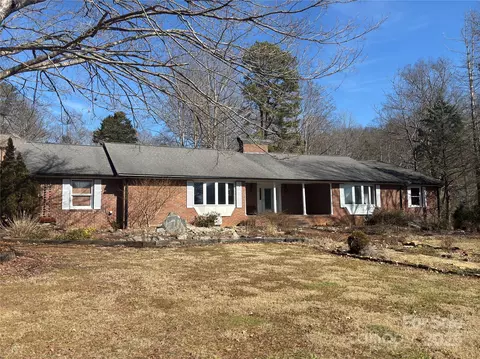 3109 Stoney Brook Dr, Lenoir, NC 28645