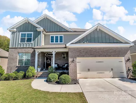 2444 Moher Cliff Dr, Fort Mill, SC 29707