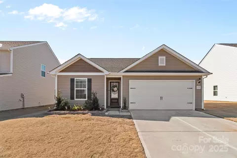 1729 Nia Rd, Charlotte, NC 28215