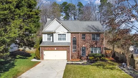 100 Melrose Ct, Fort Mill, SC 29715