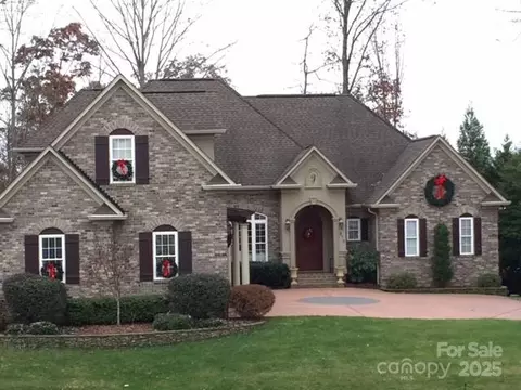 Exterior - 270 Bent Tree Dr, Stanley, NC 28164 photo 2 of 15