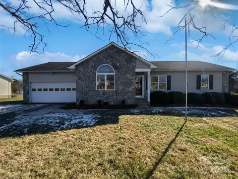 495 Drumstand Rd, Stony Point, NC 28678