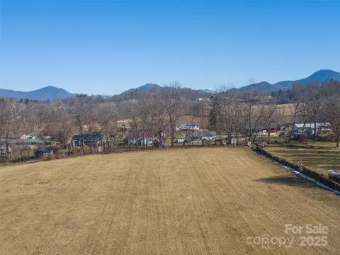Garden Lane, Canton, NC 28716