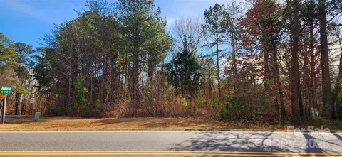 6713 E Nc 150 E Hwy E, Sherrills Ford, NC 28673
